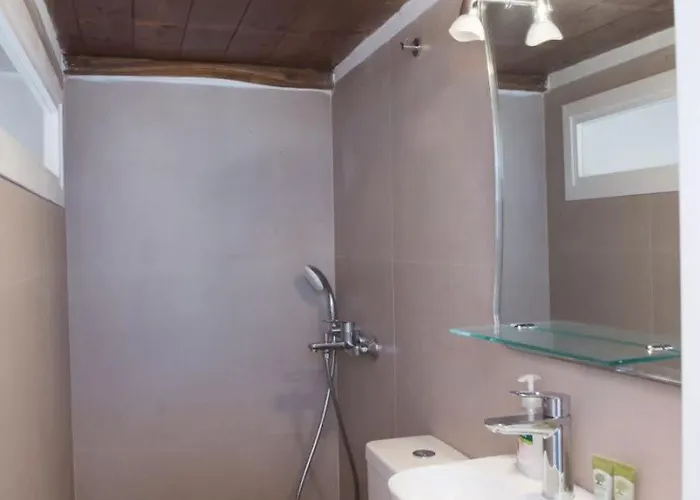 Glamorous 2br In With Amazing Sea View 펜션 *