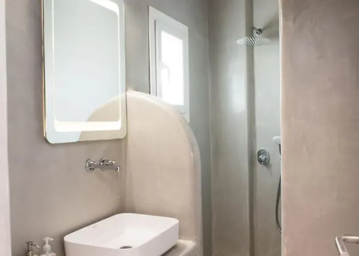 Glamorous 2br In With Amazing Sea View *